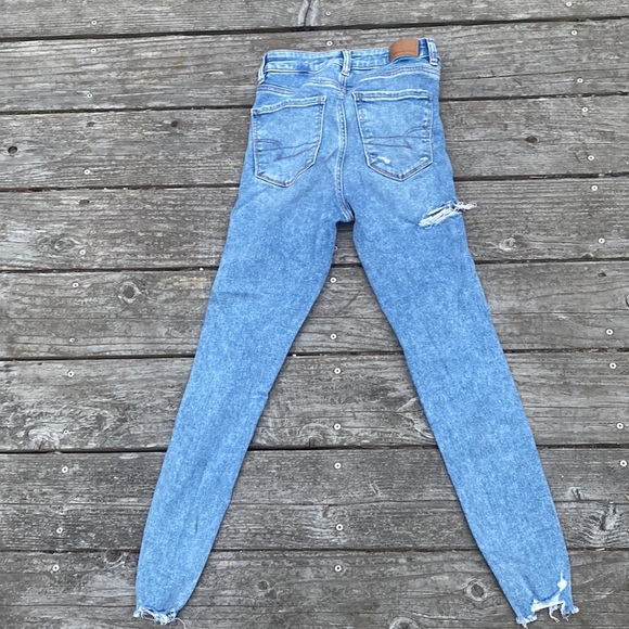 American Eagle super high rise jegging crop distressed light blue size 0 - Picture 5 of 7